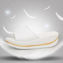 Load image into Gallery viewer, Nelly Faux Leather Sandals